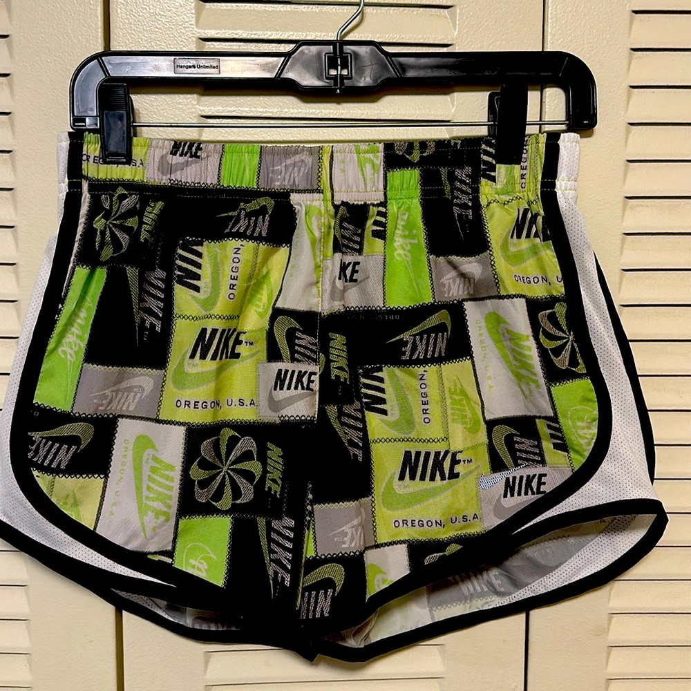 Brand New Woman Nike shorts